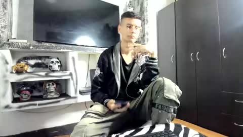 nicolas online show from March 23, 10:48 pm