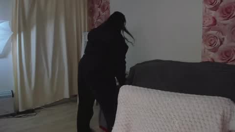 Monica online show from February 28, 6:21 am