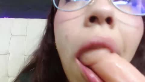 monicahotsex303av online show from October 1, 9:13 pm