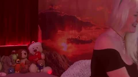 Snapshot of monicutex chatting on March 1, 3:21 am Monika    online show from March 1, 3:21 am