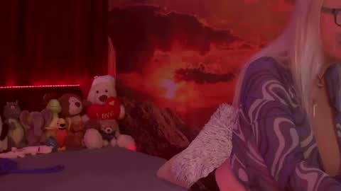 Snapshot of monicutex chatting on February 14, 7:38 am Monika    online show from February 14, 7:38 am