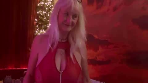 Snapshot of monicutex chatting on December 31, 1:57 am Monika    online show from December 31, 1:57 am