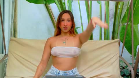 MONIK FOX online show from December 14, 8:04 pm