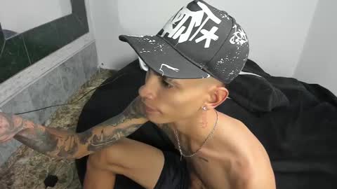 monkeyd_66 online show from February 26, 4:41 am