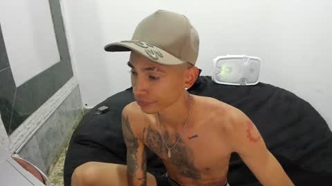 monkeyd_66 online show from January 25, 8:53 pm