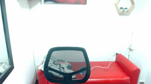 monserrat_diva online show from April 17, 9:17 pm