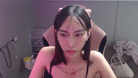 Snapshot of monstercockselfsuck chatting on February 17, 2:49 pm ELYSE A SIMPLE GIRL online show from February 17, 2:49 pm