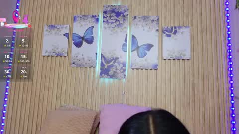 Moon online show from April 15, 11:35 am