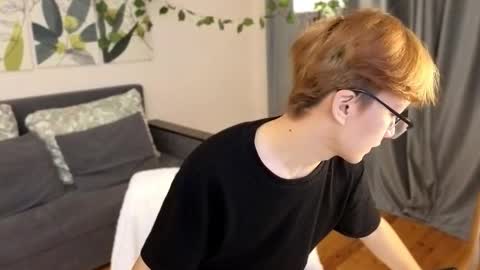 Felix and Maddy online show from November 5, 7:38 pm