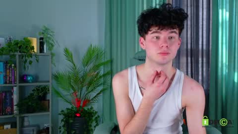 moon_gloww online show from April 2, 2:30 am