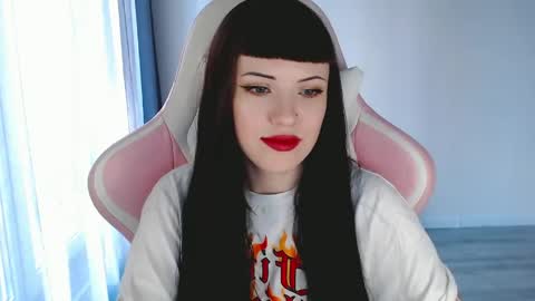  sophie  online show from April 21, 3:19 pm