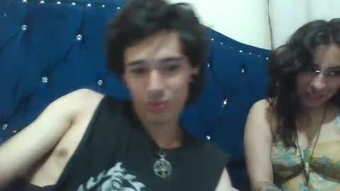 moonandzukko online show from May 7, 1:56 am