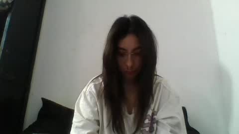 moonandzukko online show from June 26, 10:37 pm