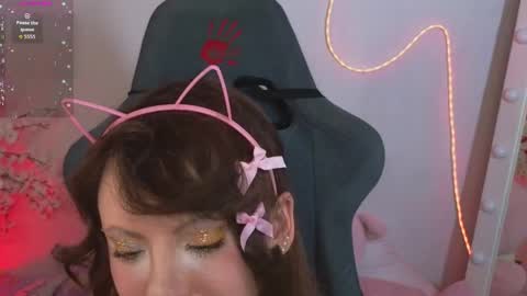 Erica online show from April 21, 8:54 am