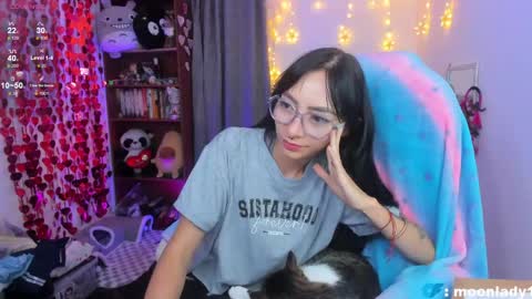 MOON  online show from April 23, 5:04 am