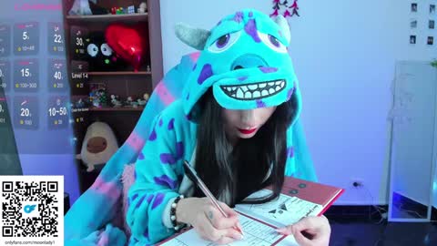 MOON  online show from January 29, 2:40 am