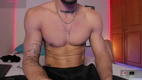 morenosiam online show from September 18, 6:28 am