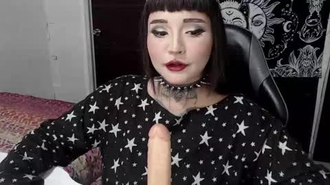 Morgan Moon online show from January 5, 7:50 pm