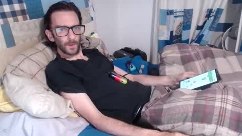 Adam online show from November 4, 6:09 pm