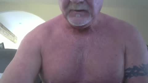 motorguy08 online show from March 7, 9:27 pm