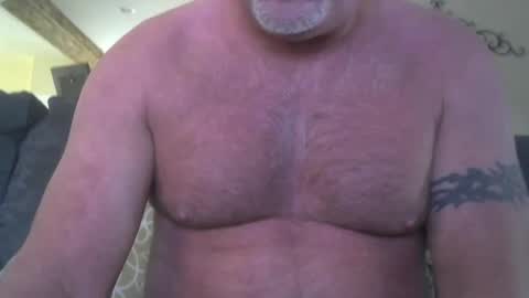 motorguy08 online show from January 31, 8:43 pm