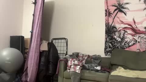 mountaiden online show from December 7, 12:14 am