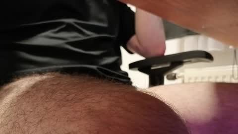 mr10069 online show from April 22, 12:01 pm