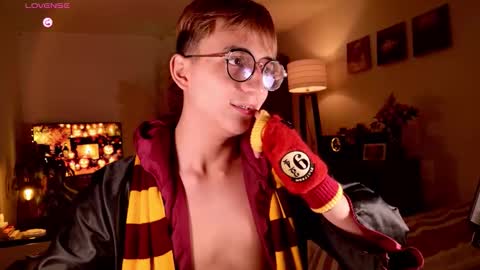 Mr Evans online show from October 15, 5:36 pm