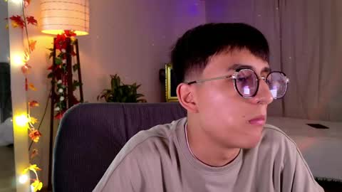 Mr Evans online show from March 3, 2:39 pm