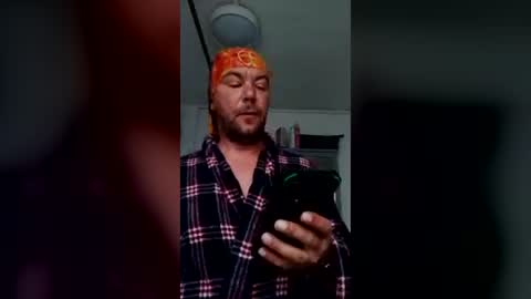 mr_i_ online show from June 15, 7:33 am