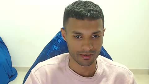 Max online show from March 13, 11:30 pm