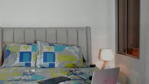 mr_maximo online show from March 18, 5:35 am