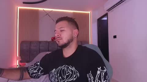 MIKEE online show from February 24, 3:09 am