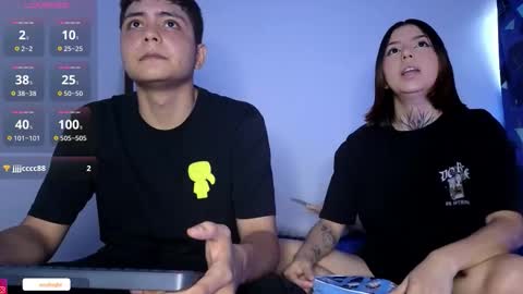 Daniel and Sara online show from October 29, 10:32 pm