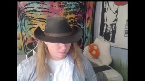 mr_strawberry online show from September 28, 2:15 pm