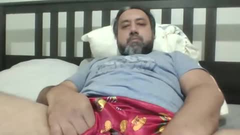 mr_tieballs online show from May 4, 12:06 am