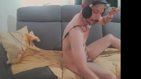 I am Hardy online show from December 21, 1:47 am