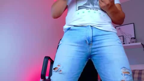 Mr Fox online show from January 7, 7:52 pm