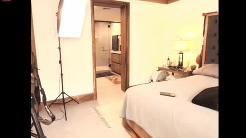 MrFunTimeforYou online show from November 12, 7:38 pm