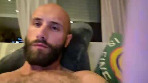 mrga591904 online show from July 11, 11:19 pm
