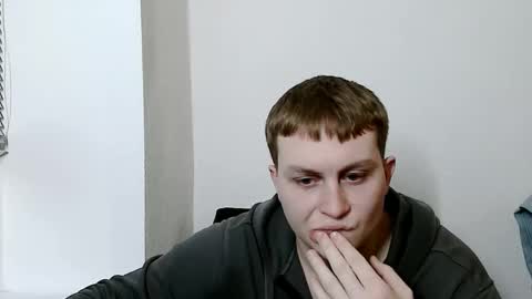 Max online show from February 21, 7:06 pm