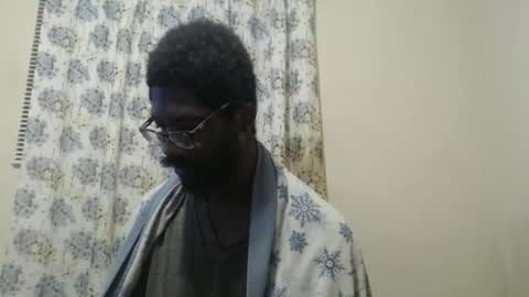 Snapshot of mrlonely1995 chatting on February 9, 3:22 am  or Terrance Sometimes Lil Tease online show from February 9, 3:22 am