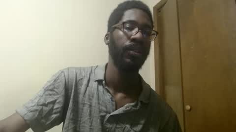 Snapshot of mrlonely1995 chatting on December 30, 11:17 pm  or Terrance Sometimes Lil Tease online show from December 30, 11:17 pm