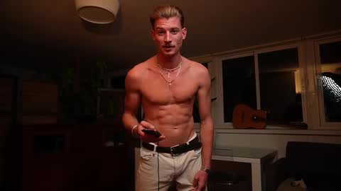 Mr Long online show from November 27, 10:06 pm