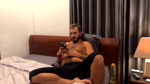 Max online show from March 5, 11:41 am