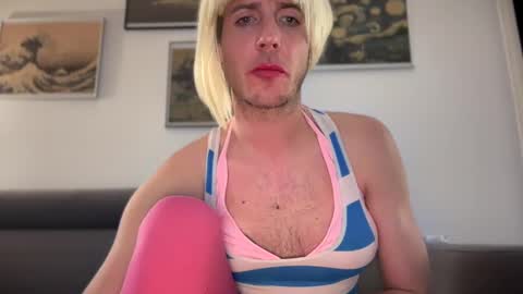 TaleOfLaura online show from January 19, 10:17 pm