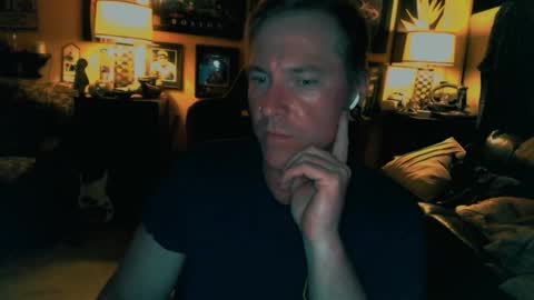 Mr. Murdoch online show from October 21, 7:46 am