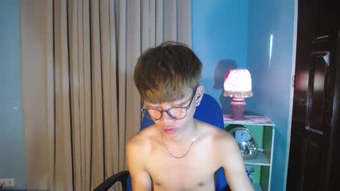 MARK  online show from December 4, 7:33 am