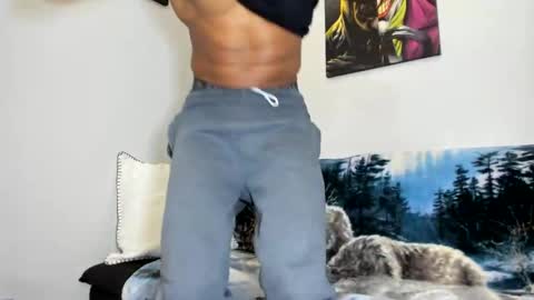 mromg007 online show from February 7, 2:04 pm