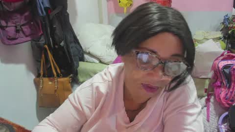 mrs_mommy online show from April 29, 11:53 pm